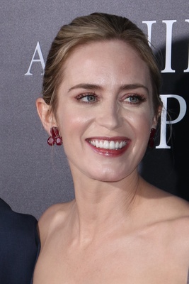 Emily Blunt Poster 3221284