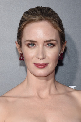 Emily Blunt Poster 3221410