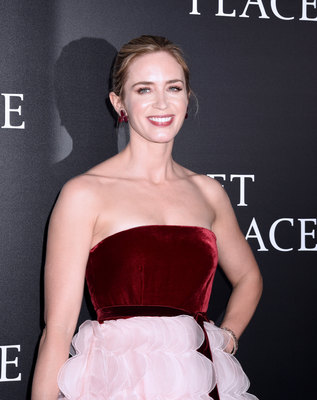 Emily Blunt Poster 3221433