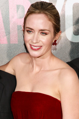Emily Blunt Poster 3221521