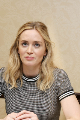 Emily Blunt Poster 3295483