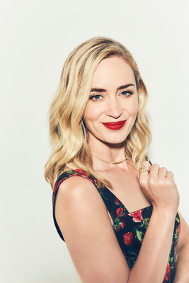 Emily Blunt Poster 3659612