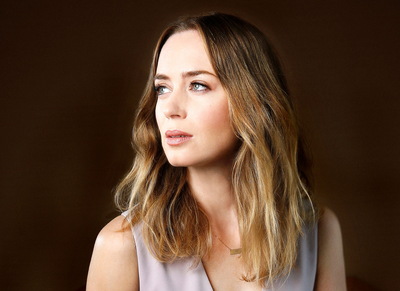 Emily Blunt Poster 3659618