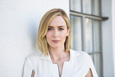 Emily Blunt Poster 3659623