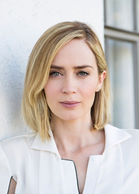 Emily Blunt Poster 3659626
