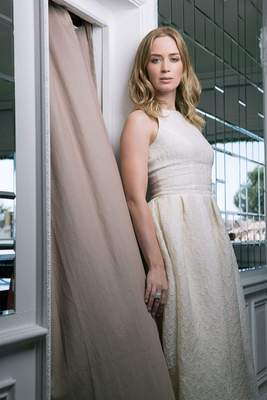 Emily Blunt Poster 3675554