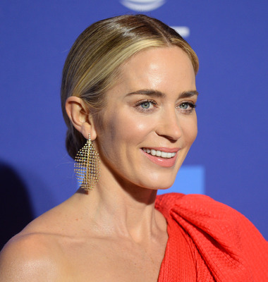 Emily Blunt Poster 3727865