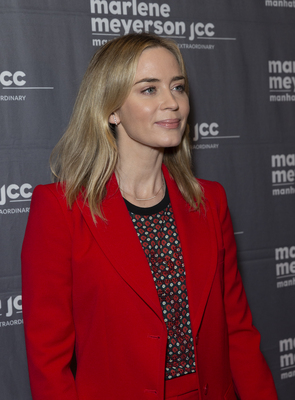 Emily Blunt Poster 3761414