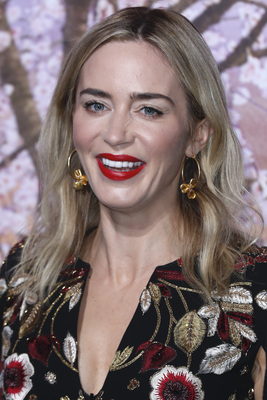 Emily Blunt Poster 3785421