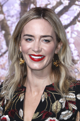 Emily Blunt Poster 3785514