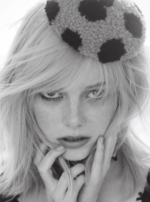 Emma Stone Poster 2145024
