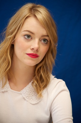 Emma Stone Poster 2242379
