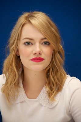 Emma Stone Poster 2242385
