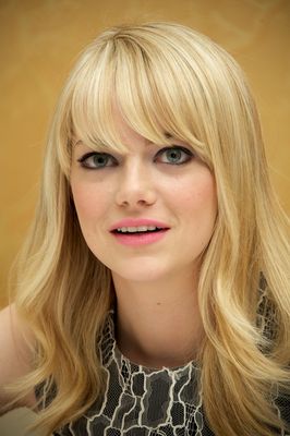 Emma Stone Poster 2338533