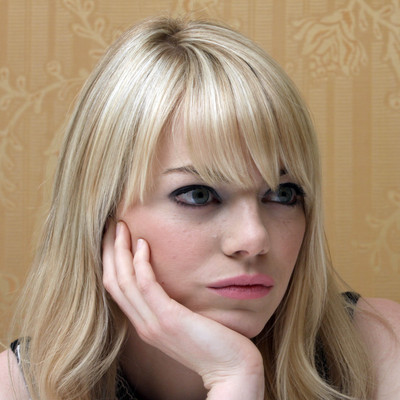 Emma Stone Poster 2377222
