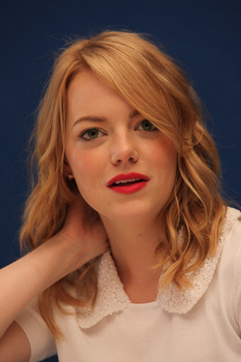 Emma Stone Poster 2435675