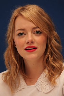 Emma Stone Poster 2435676