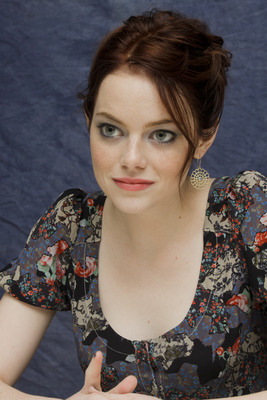 Emma Stone Poster 2441675