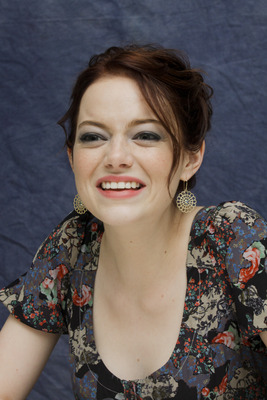 Emma Stone Poster 2441678
