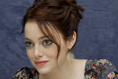 Emma Stone Poster 2441682