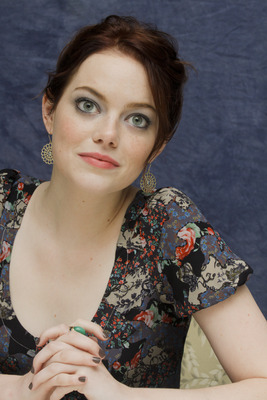 Emma Stone Poster 2441685