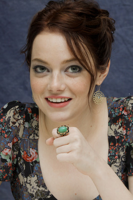 Emma Stone Poster 2441686