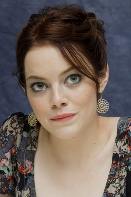 Emma Stone Poster 2441702