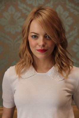 Emma Stone Poster 2441713