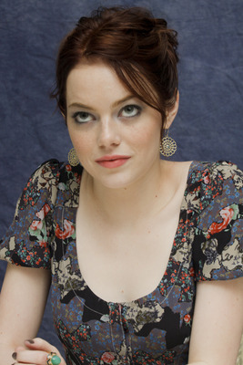 Emma Stone Poster 2441717