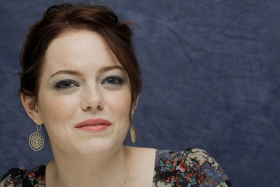 Emma Stone Poster 2441725