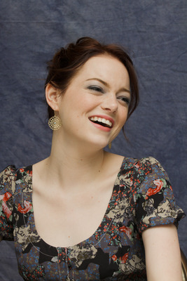Emma Stone Poster 2441750