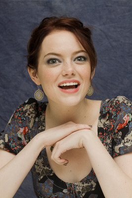 Emma Stone Poster 2441752
