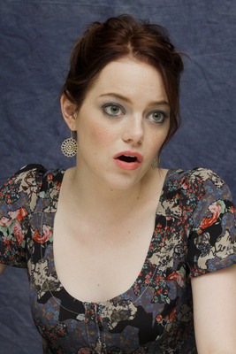 Emma Stone Poster 2441754
