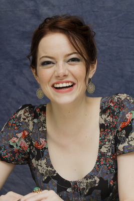 Emma Stone Poster 2441762