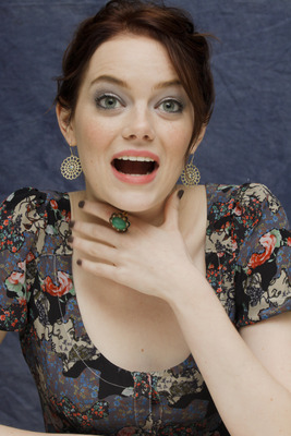 Emma Stone Poster 2441767
