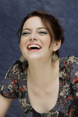 Emma Stone Poster 2441772