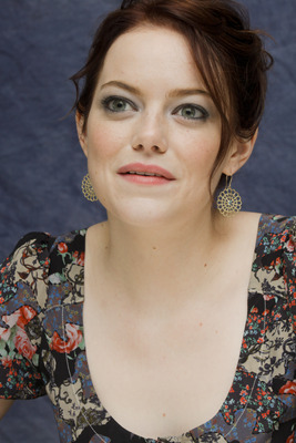 Emma Stone Poster 2441775