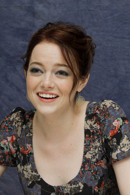 Emma Stone Poster 2441784