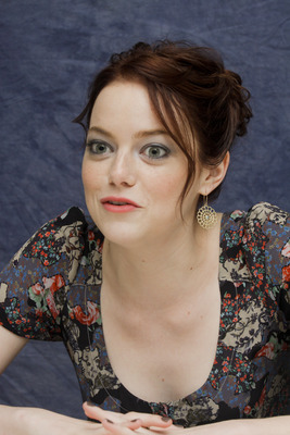 Emma Stone Poster 2441785