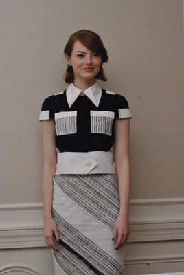Emma Stone Poster 2492107