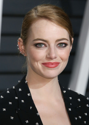 Emma Stone Poster 2747383