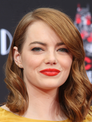 Emma Stone Poster 2747446