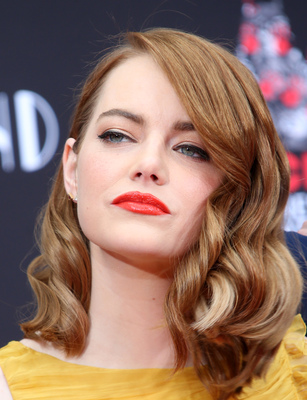 Emma Stone Poster 2747653