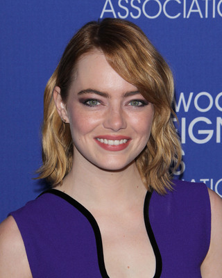 Emma Stone Poster 2748126
