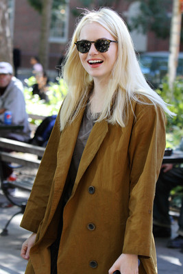 Emma Stone Poster 2846805
