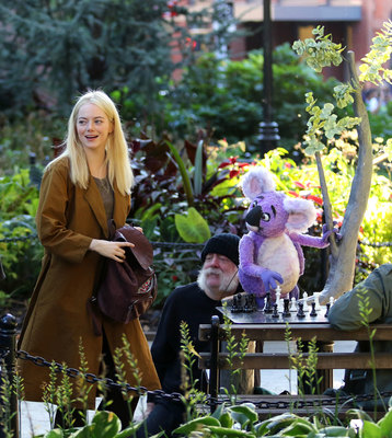 Emma Stone Poster 2847009