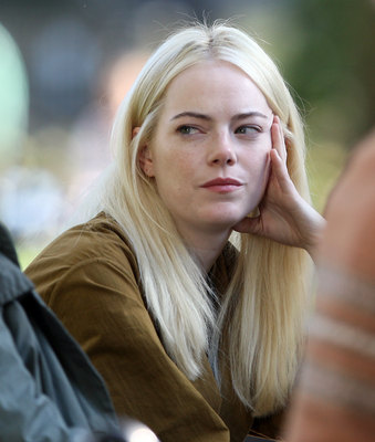 Emma Stone Poster 2847026