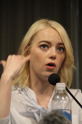 Emma Stone Poster 2904466