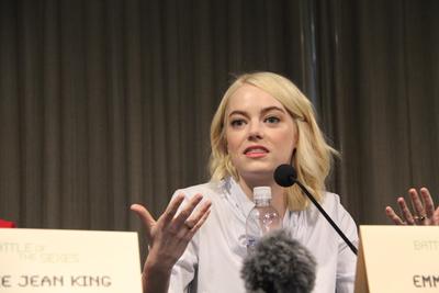 Emma Stone Poster 2904495