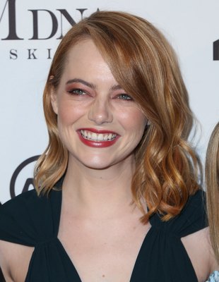 Emma Stone Poster 2993415